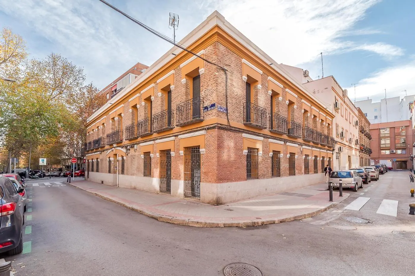 Caterina Alfonso XIII Apartment Madrid 0*,