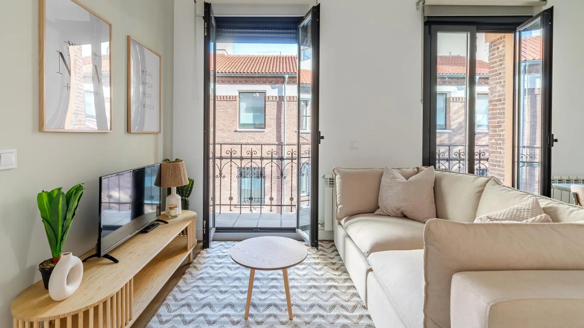 Caterina Alfonso XIII Apartment Madrid Spain